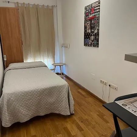 Privadas En Apartamento Compartido *