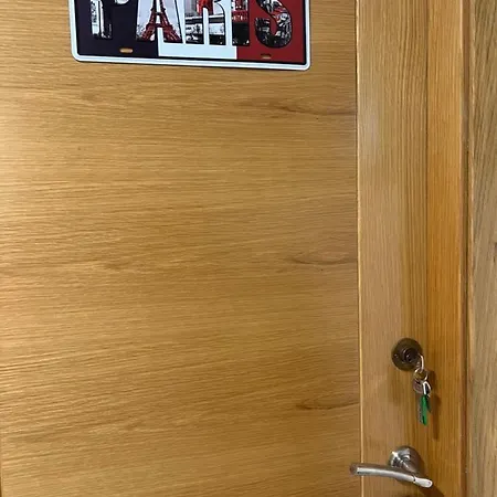 Privadas En Apartamento Compartido *